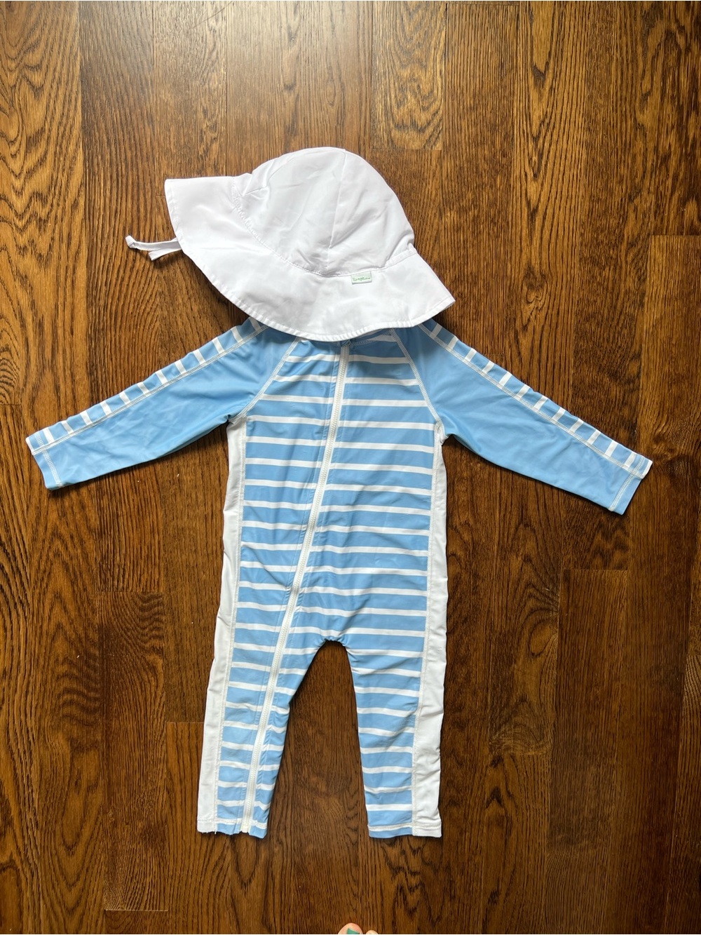 Full body rashguard One-Piece Swimsuit with Sun Hat 2T